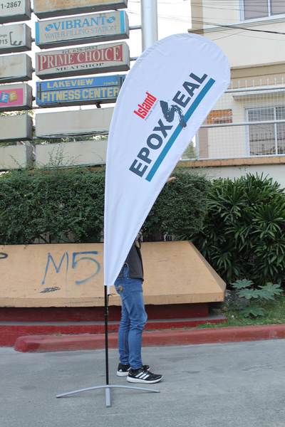 EPOXY SEAL TEARDROP BANNERS MADE BY THE FLYING BANNERS